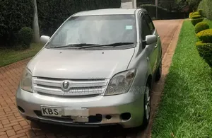 Toyota IST 2006 Silver