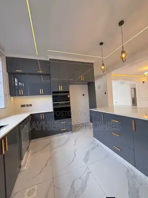5bdrm House in Kimbo for sale