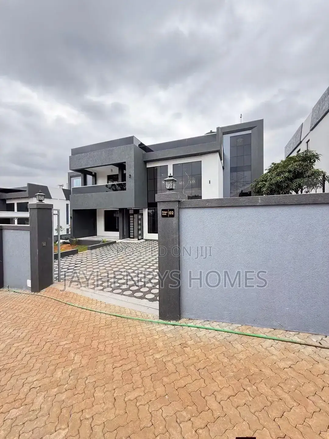 5bdrm House in Kimbo for sale