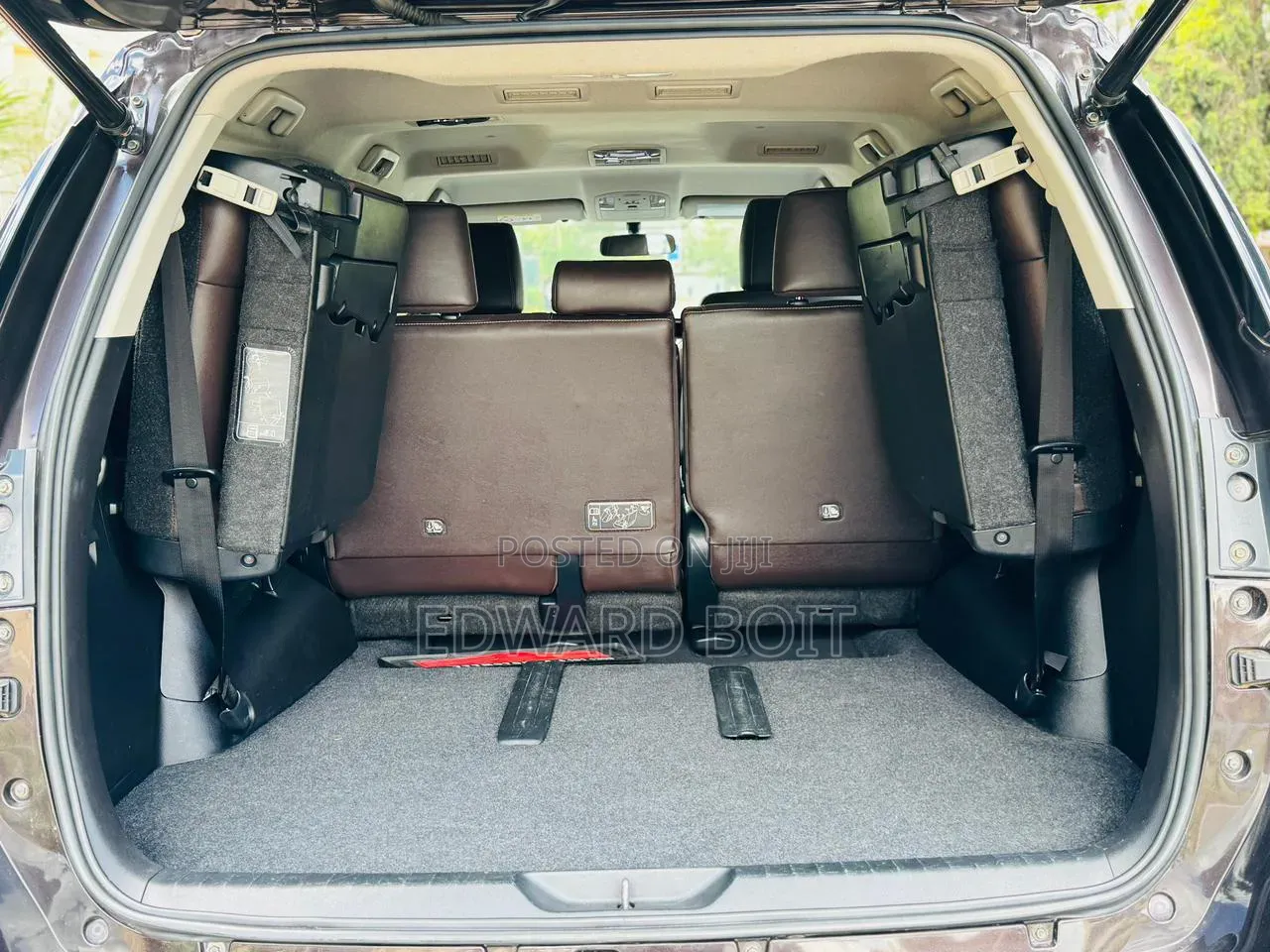 Toyota Fortuner 2019 Maroon