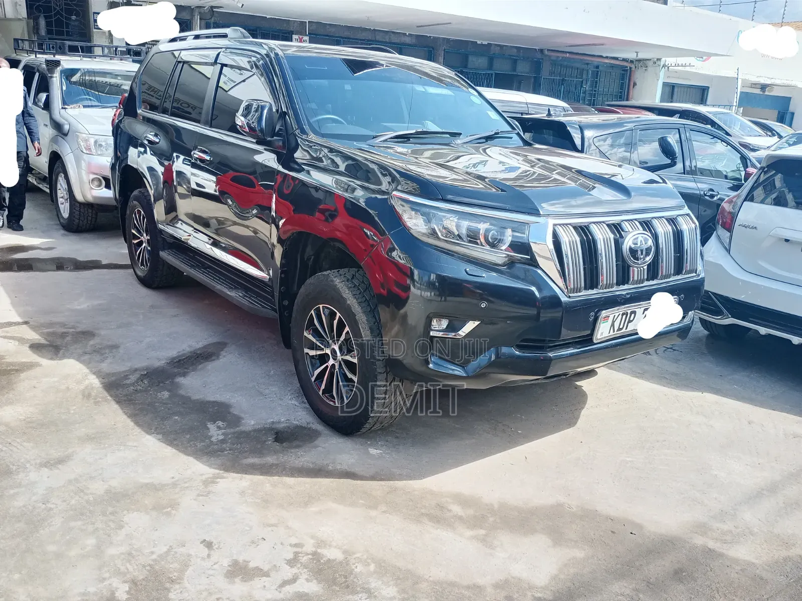 Toyota Land Cruiser Prado 2016 Black