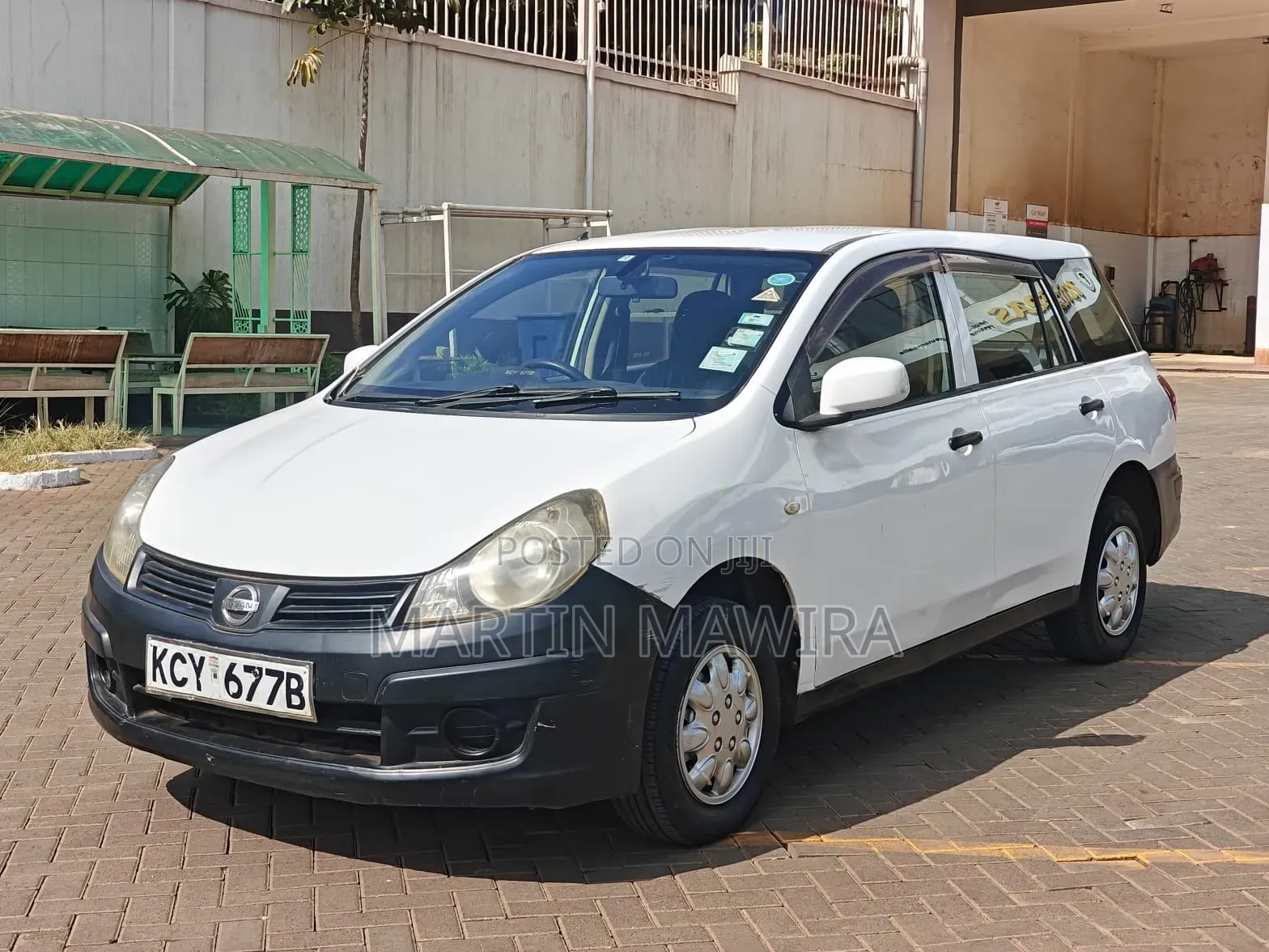 Nissan Advan 2012 White