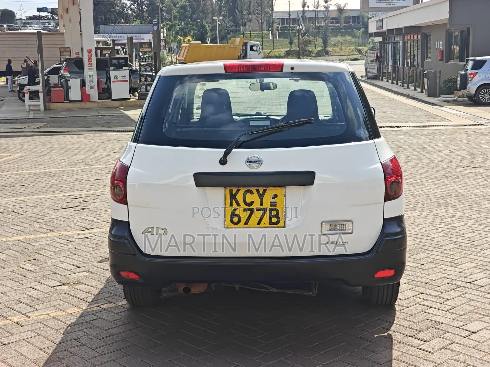Nissan Advan 2012 White