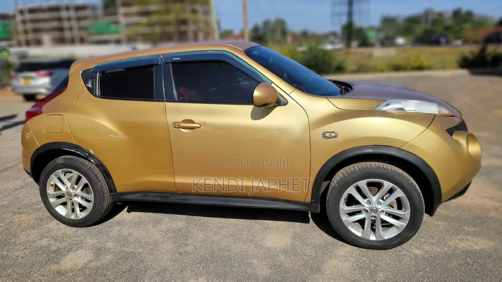 Nissan Juke SV AWD 2012 Gold