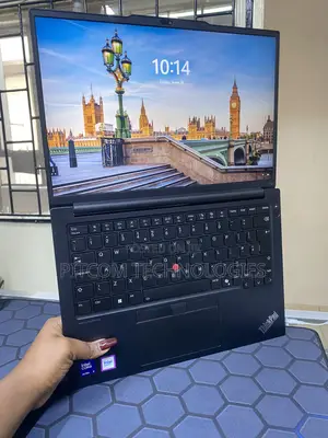 Laptop Lenovo ThinkPad E14 Gen 6 16GB Intel Core Ultra 7 SSD 512GB