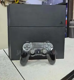Sony Ps4 With 2 Controllers in Great Conditionition