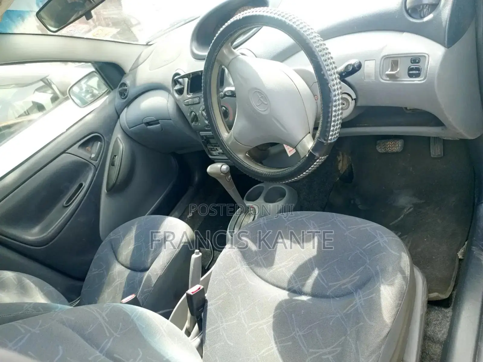 Toyota Vitz 2008 Pink