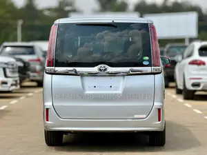 Toyota Noah 2.0 FWD (7 Seater) 2019