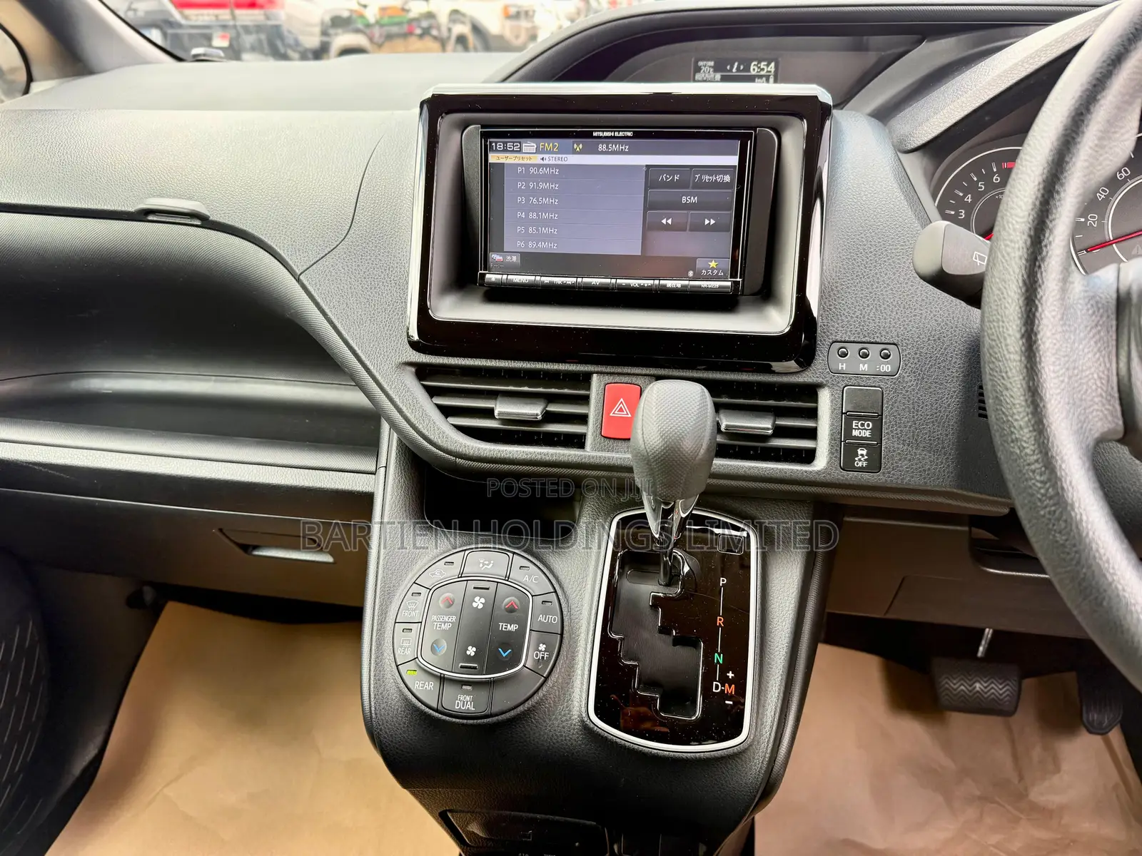 Toyota Noah 2.0 FWD (7 Seater) 2019