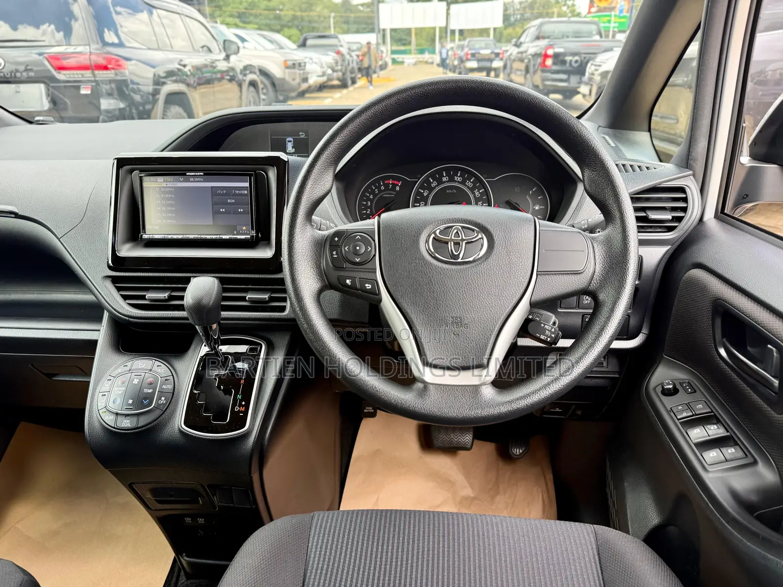 Toyota Noah 2.0 FWD (7 Seater) 2019