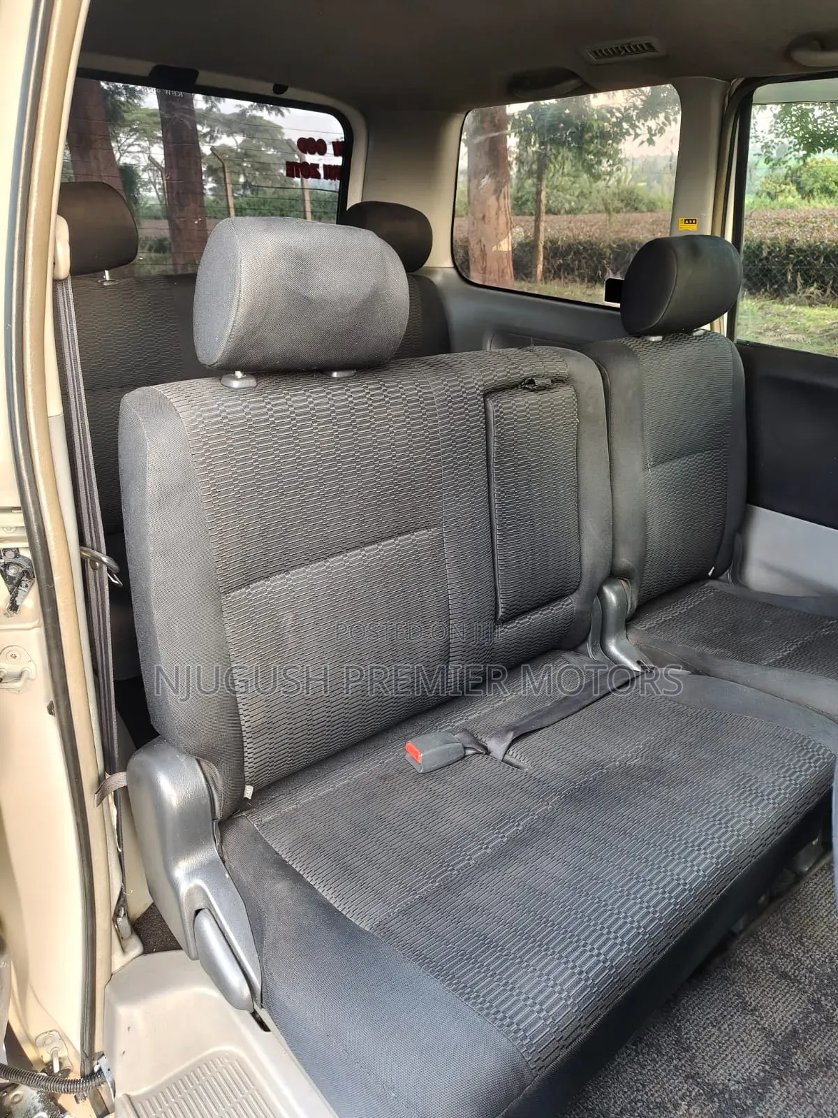 Toyota Voxy 2006 White