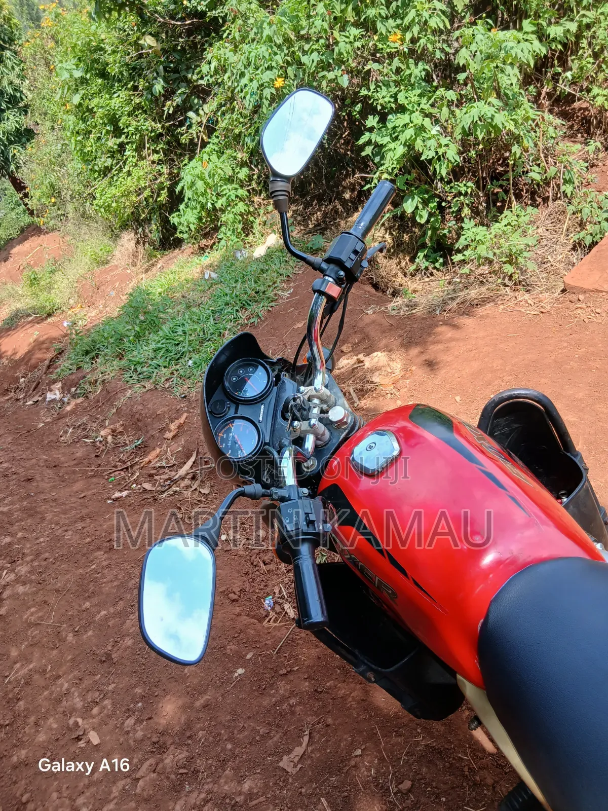 Bajaj Boxer 150 UG 2020 Red