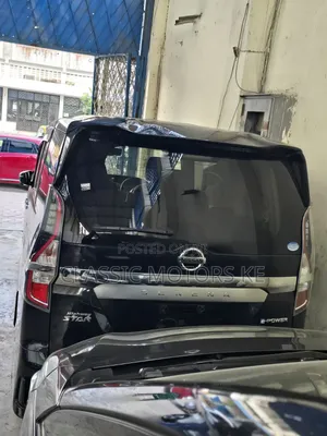 Nissan Serena 2021 Black