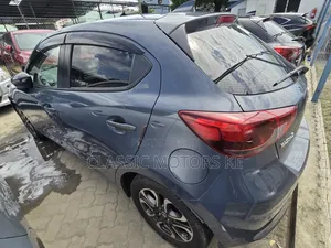 Mazda 2 2020 Blue