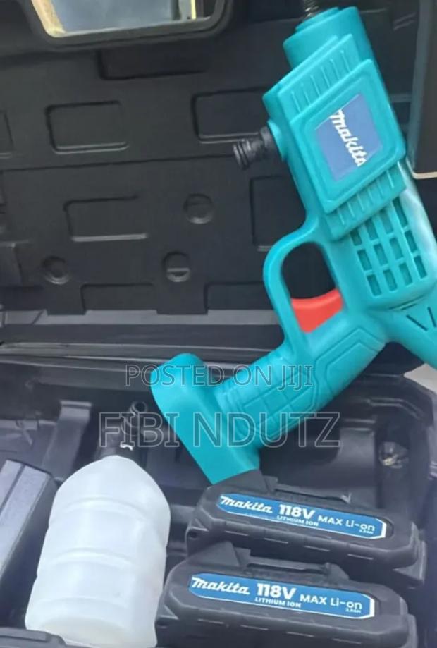 Powerful Cordless Makita Carwash Machine/