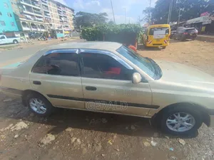 Toyota Corona Premio 2000 Gold