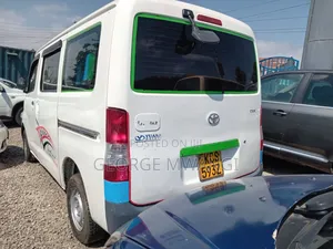 Toyota TownAce 2011 White