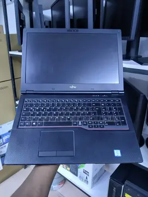Laptop Fujitsu Lifebook E558 8GB Intel Core i3 SSD 256GB