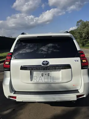 Toyota Land Cruiser Prado 2.8 2020 White