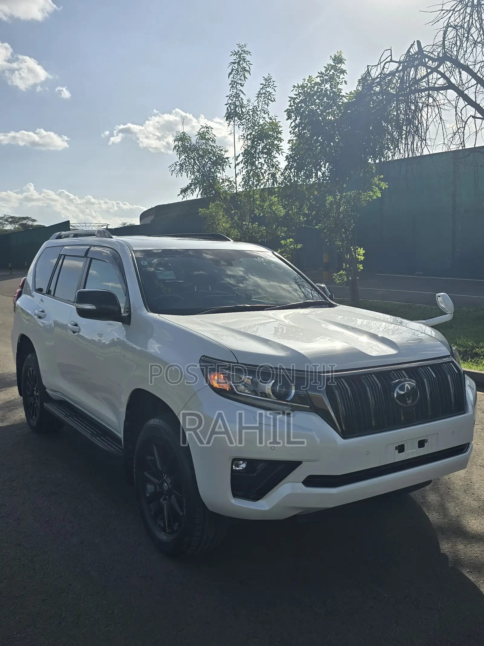 Toyota Land Cruiser Prado 2.8 2020 White