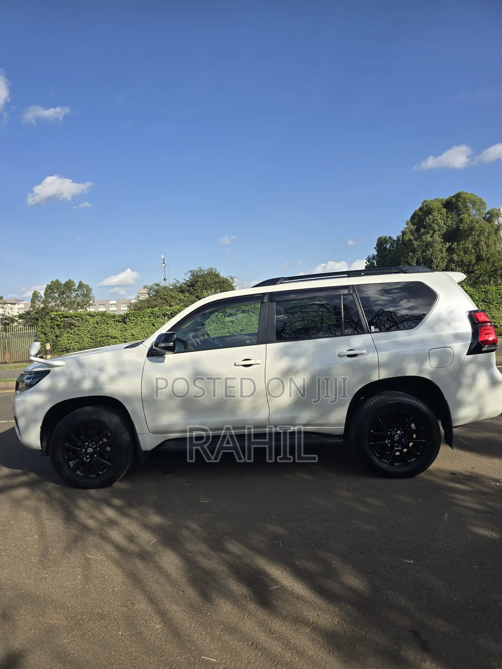 Toyota Land Cruiser Prado 2.8 2020 White