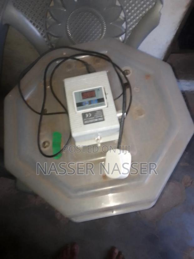 Used Incubator for Sale,Still in Gud Working Condition - thumbnail 4