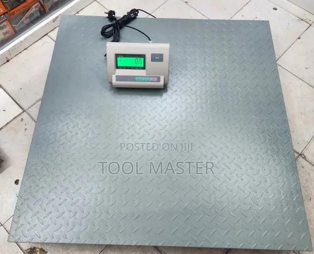 2tonne Scale 1.5m by 1.5 Rechargeablescale/2 Tonne Heavy Duty Scale