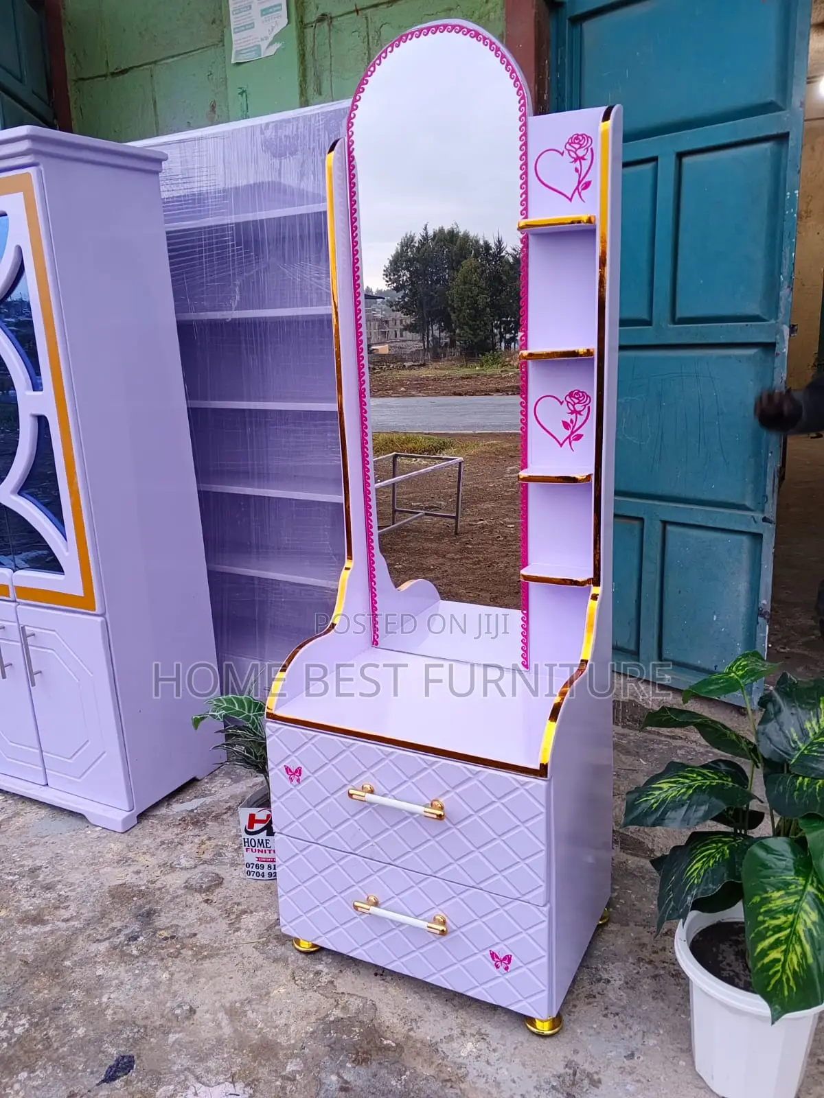 White Modern Dressing Table