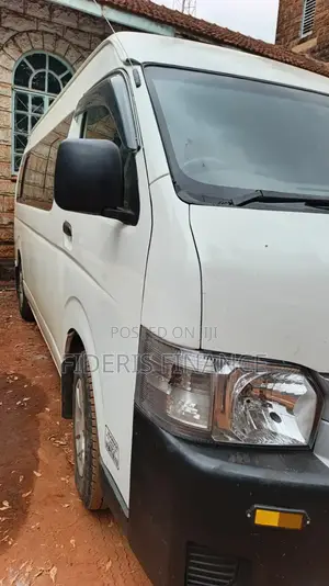 Toyota HiAce 2019 White