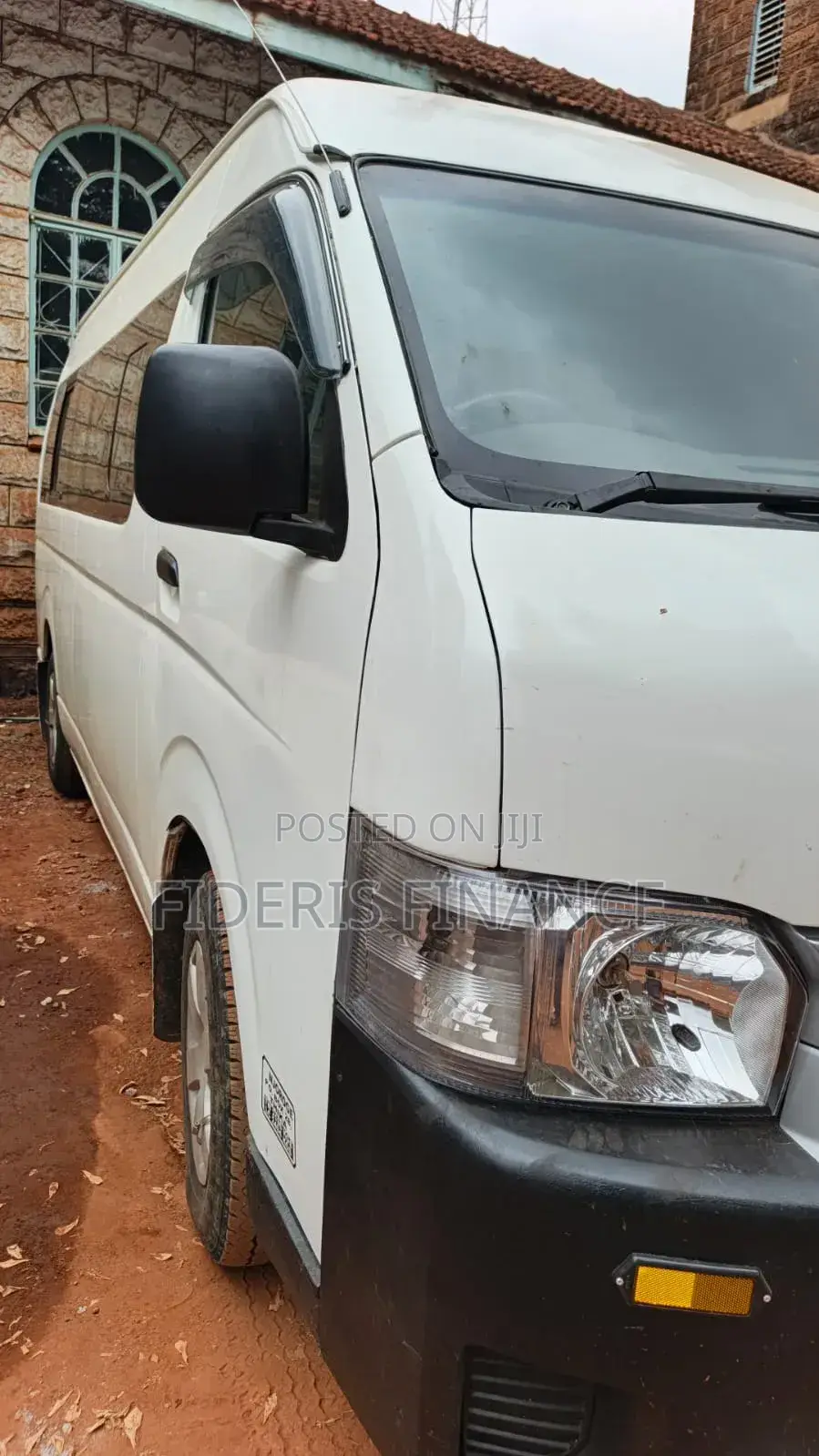 Toyota HiAce 2019 White