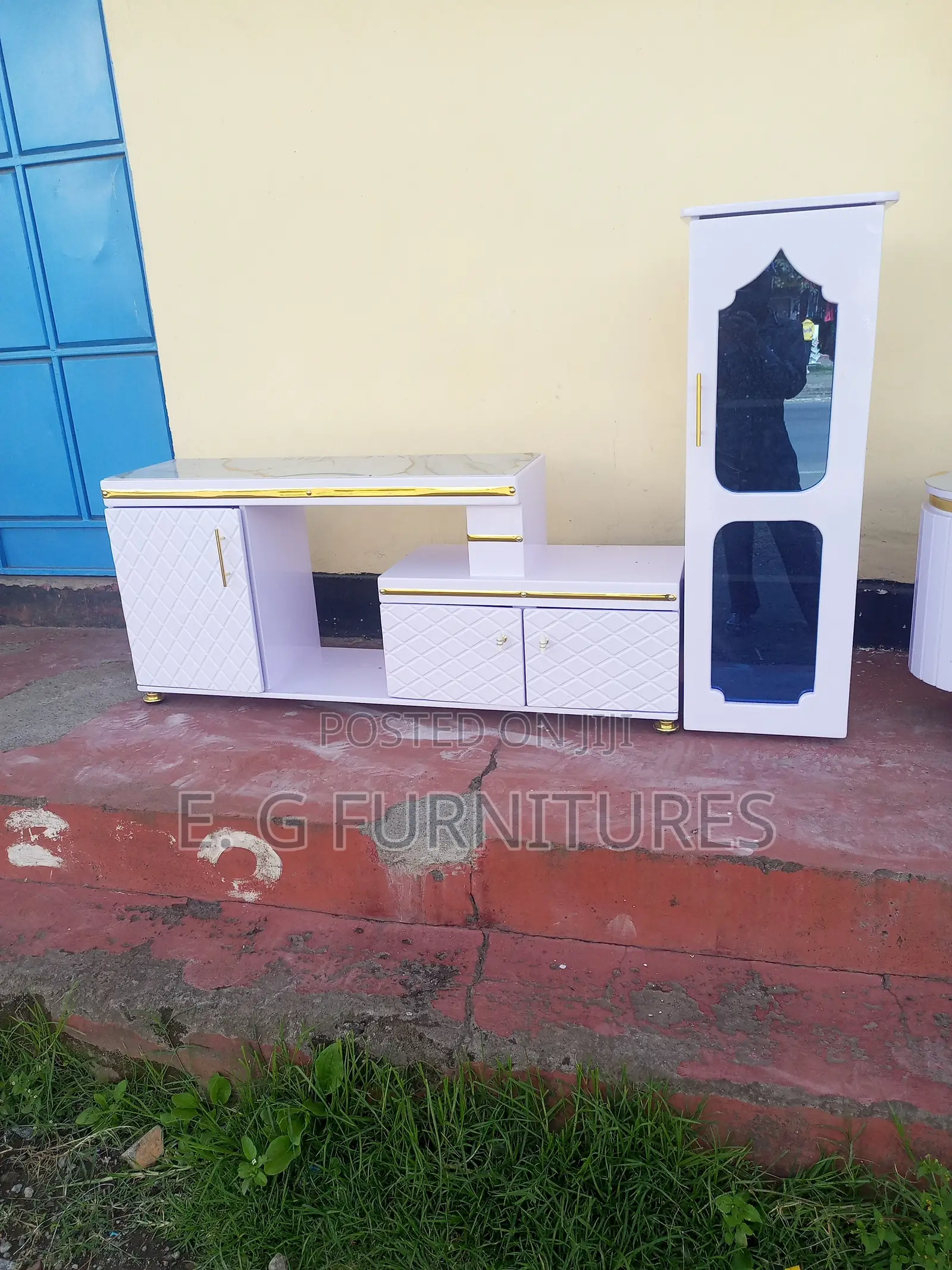 White Tv Stand