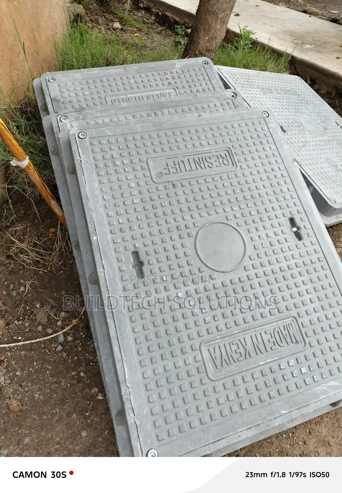 Strong 18×24 Fibre Manhole Cover