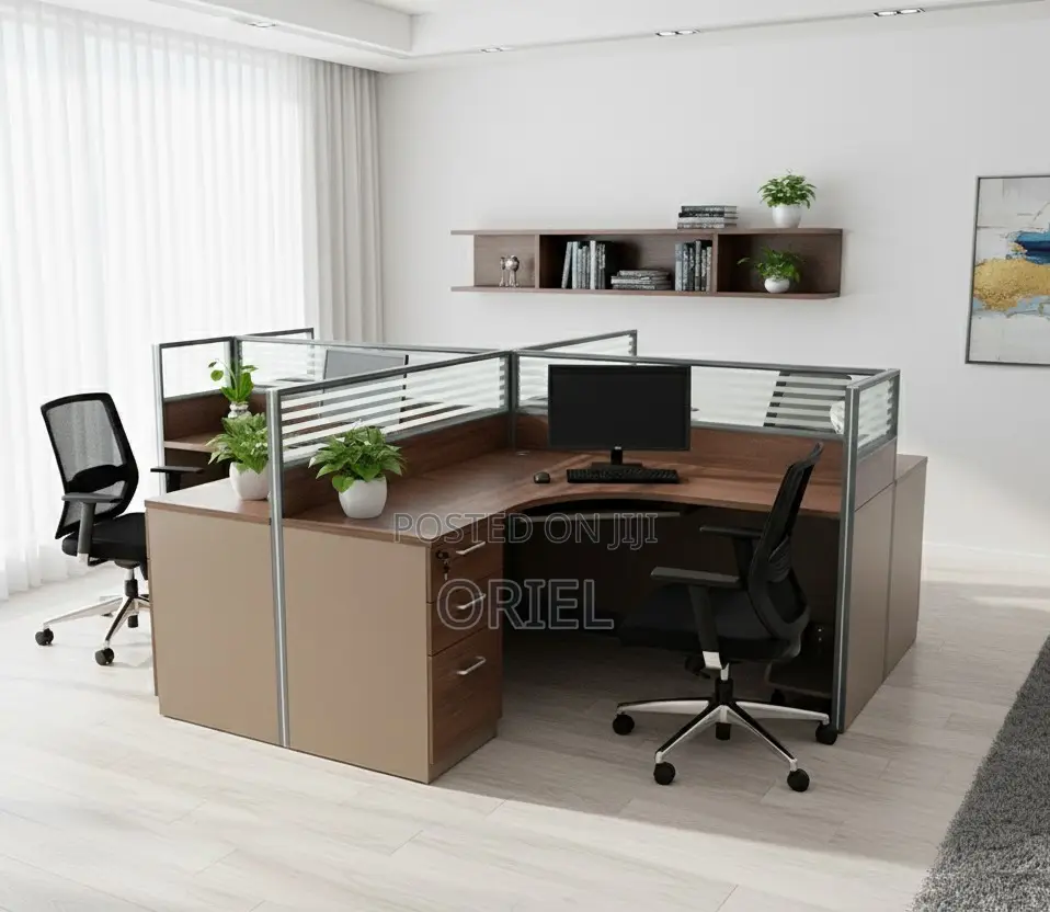 Office Workstation : Curved 4-Seater Workstation
