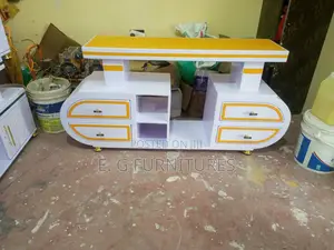 Golden Top Tv Stand