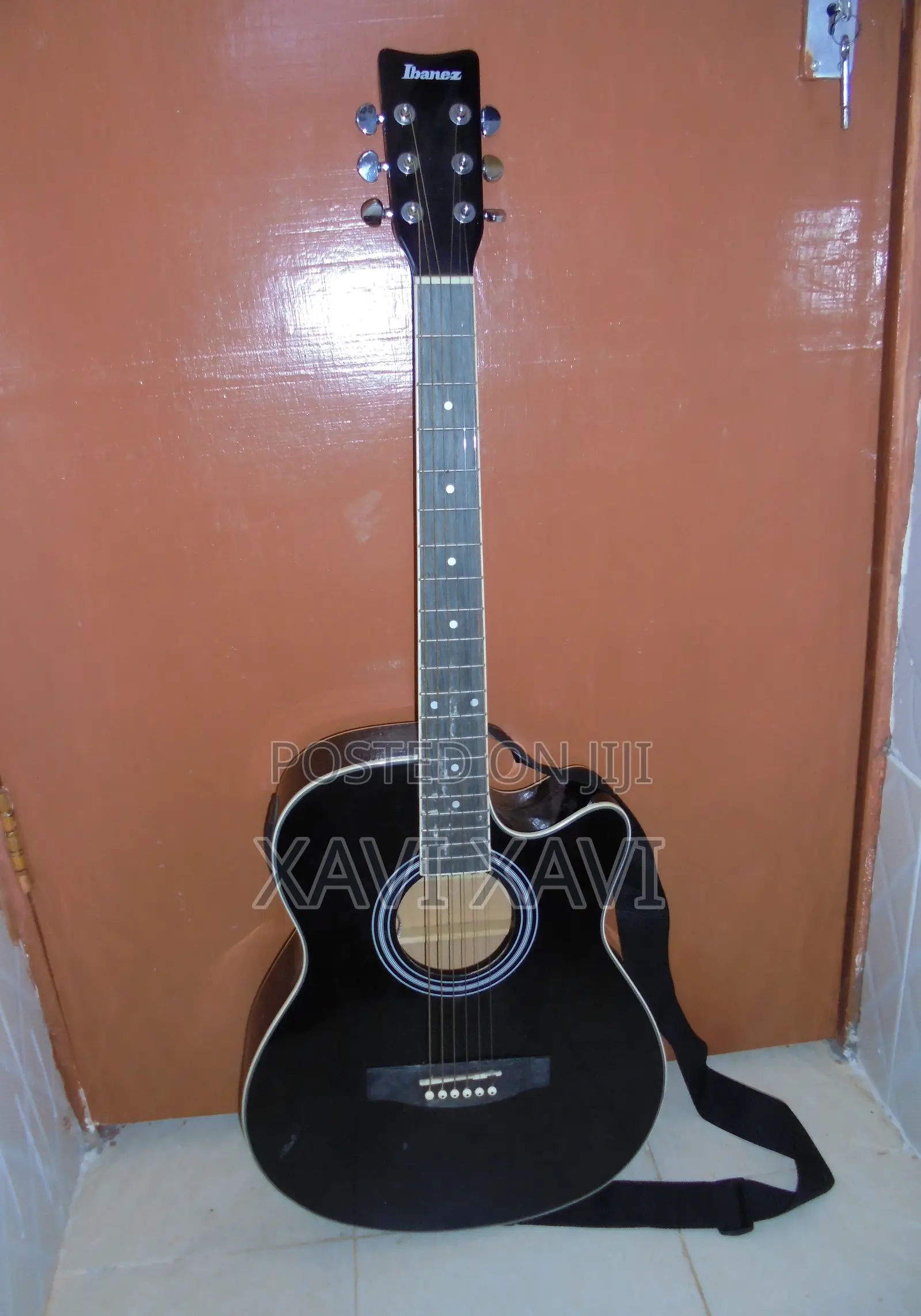 Semi Acoustic Guitar