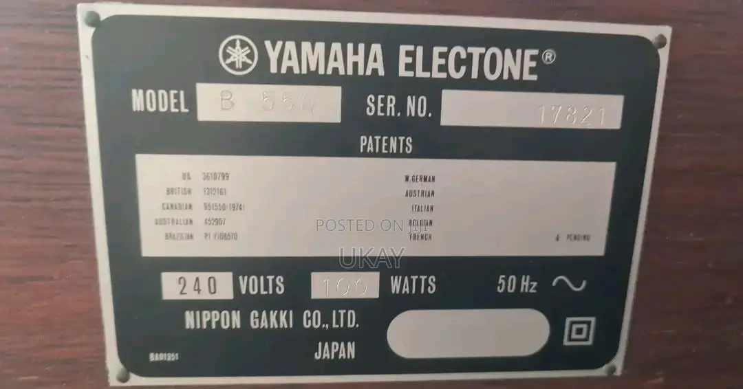 Yamaha Electone B-55n Electric Organ.
