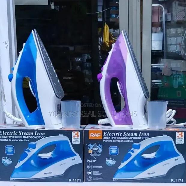 Raf Steam Iron Box