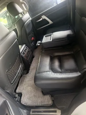 Toyota Land Cruiser 2019 White