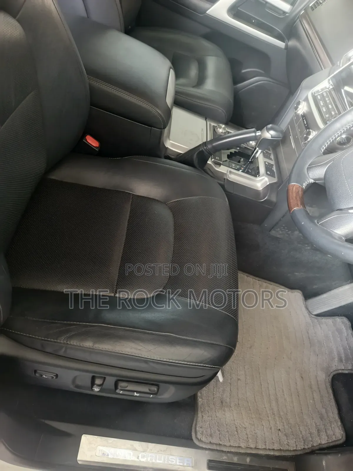 Toyota Land Cruiser 2019 White