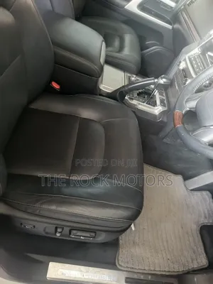 Toyota Land Cruiser 2019 White