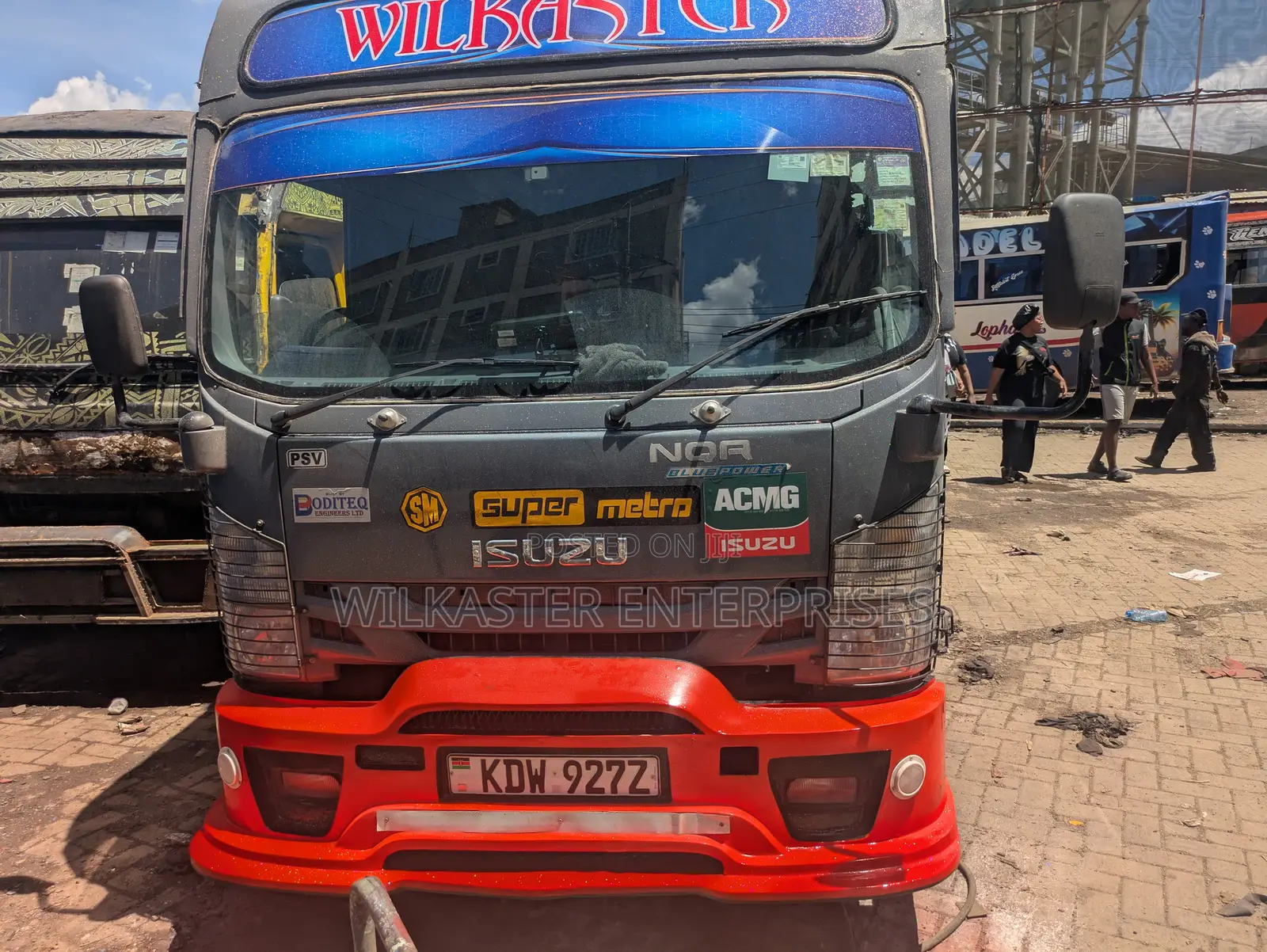 Small Cars and 33-Seater Bus Hire Available (Chauffeured)