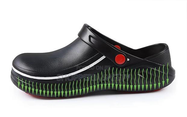 Restaurant Crocs - thumbnail 2