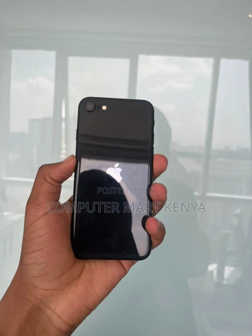 Apple iPhone SE (2022) 64 GB Black