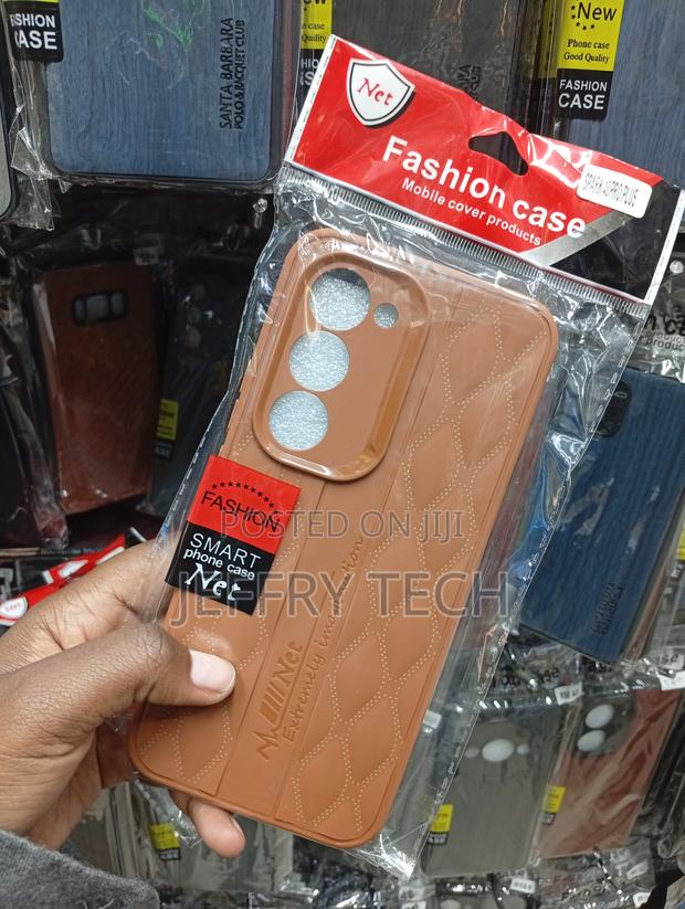 Infinix Hot 60 Pro Plus Brown Silicone Case - thumbnail 2