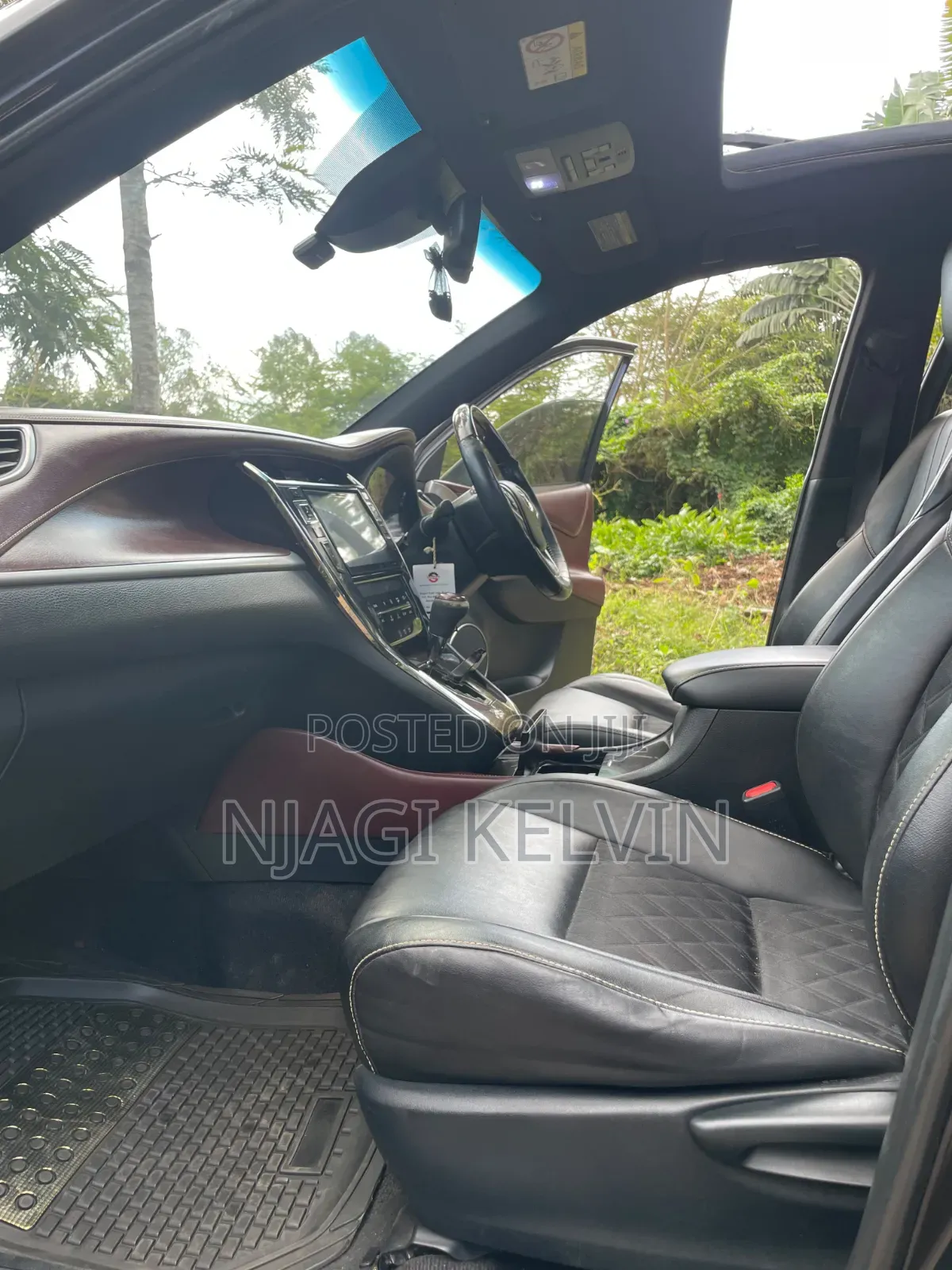 Toyota Harrier 2.0 2014 Black