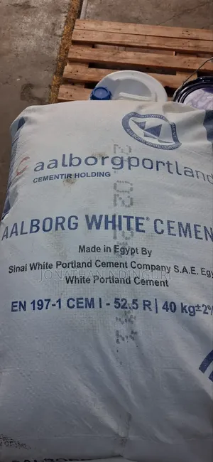 Aalborg White Cement Grade 52.5, 40kg – Professional Building Cement