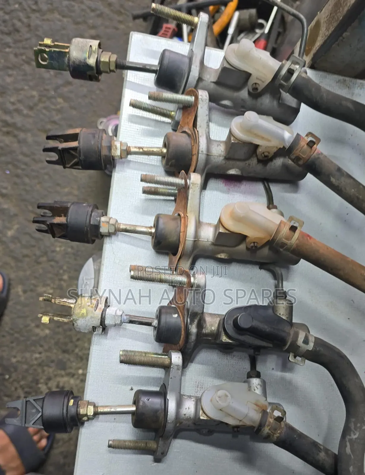 Upper Clutch Cylinders Toyota Premio 240 and Premio 260