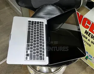 Laptop Apple MacBook Pro 8GB Intel Core i5 SSD 256GB