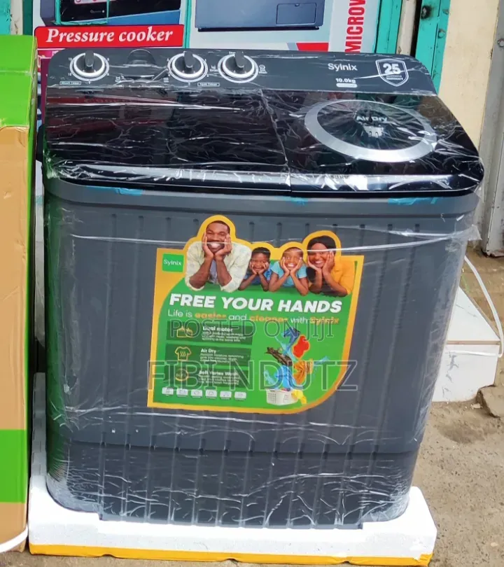 Black Synix Washing Machine 10kg Twin Tub