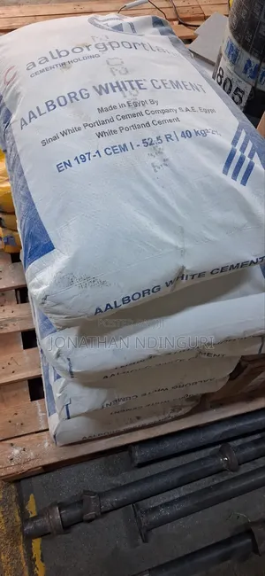 Aalborg White Cement Grade 52.5, 40kg – Industrial Grade White Cement